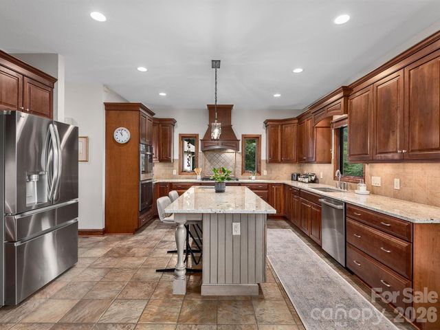 37 Enclave Drive, Waynesville, NC 28786