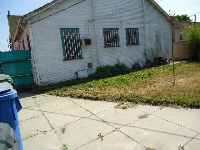 1723 browning blvd., Los Angeles, CA 90062