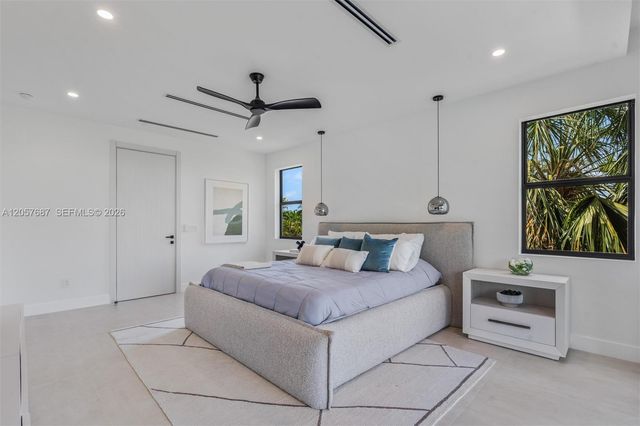 1319 NE 13th Avenue, Fort Lauderdale, FL 33304