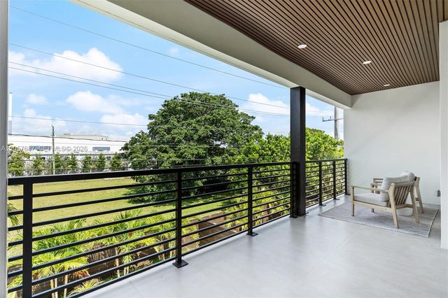 1319 NE 13th Avenue, Fort Lauderdale, FL 33304