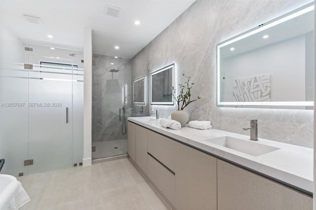 1319 NE 13th Avenue, Fort Lauderdale, FL 33304