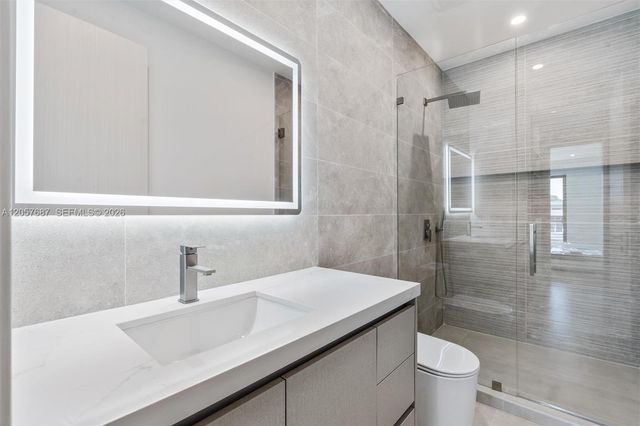 1319 NE 13th Avenue, Fort Lauderdale, FL 33304