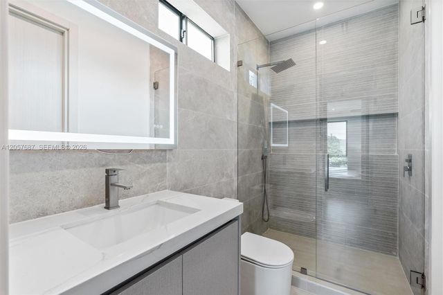 1319 NE 13th Avenue, Fort Lauderdale, FL 33304
