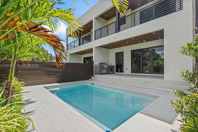 1319 NE 13th Avenue, Fort Lauderdale, FL 33304