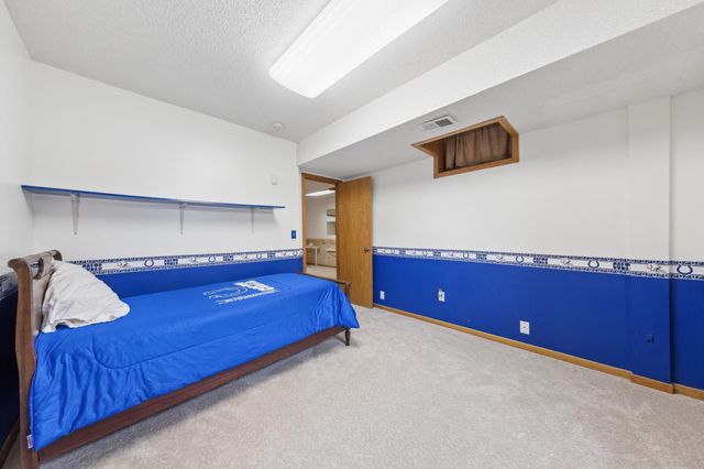 2248 James Street, Eagan, MN 55122