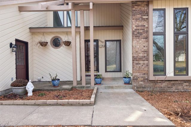 2248 James Street, Eagan, MN 55122