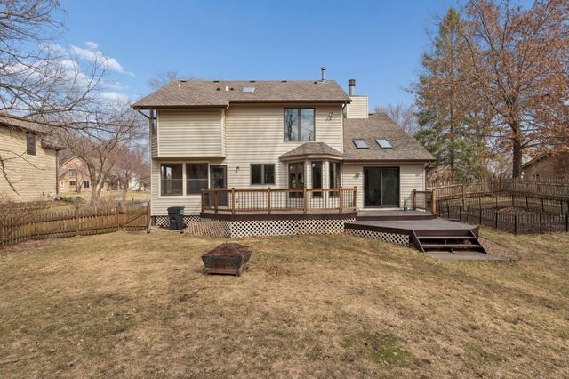 2248 James Street, Eagan, MN 55122