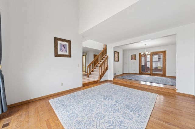 2248 James Street, Eagan, MN 55122