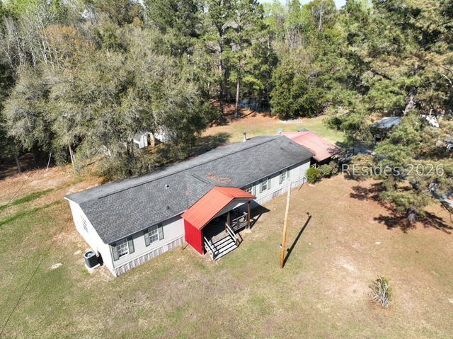 1418 Great Swamp Rd, Ridgeland, SC 29936