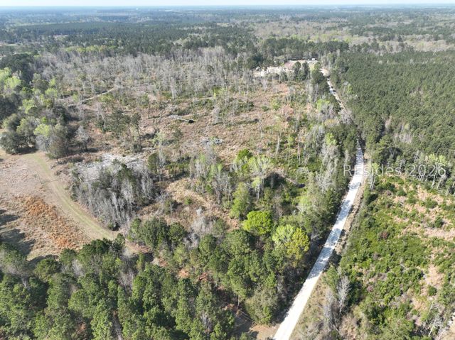 1418 Great Swamp Rd, Ridgeland, SC 29936