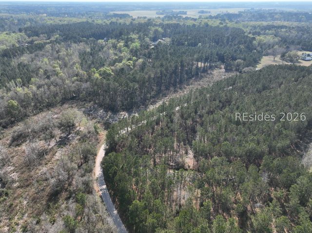 1418 Great Swamp Rd, Ridgeland, SC 29936