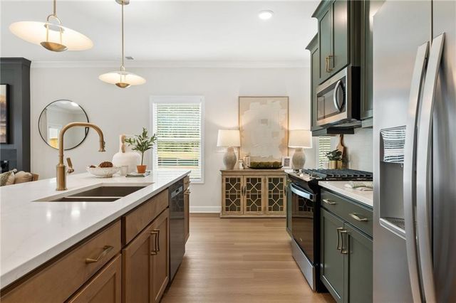 348 Marigold Lane, Woodstock, GA 30188