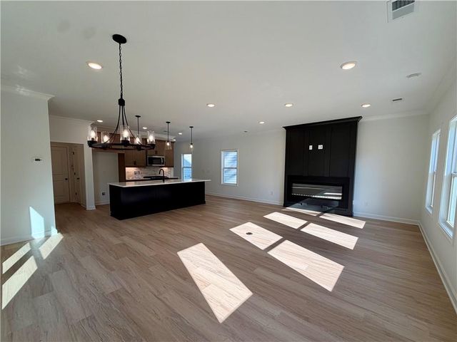 348 Marigold Lane, Woodstock, GA 30188