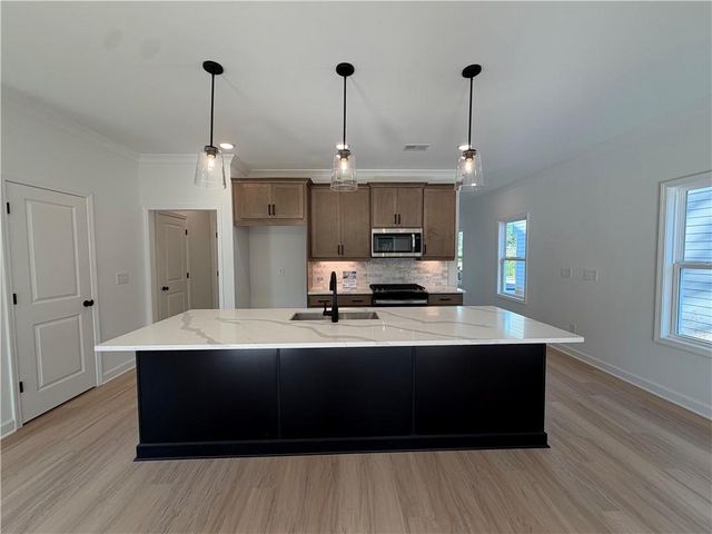 348 Marigold Lane, Woodstock, GA 30188