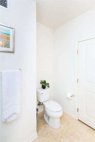 137 kempton, Irvine, CA 92620
