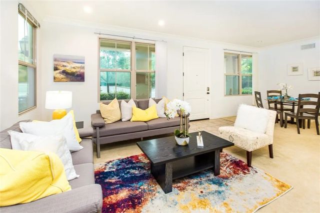 137 kempton, Irvine, CA 92620