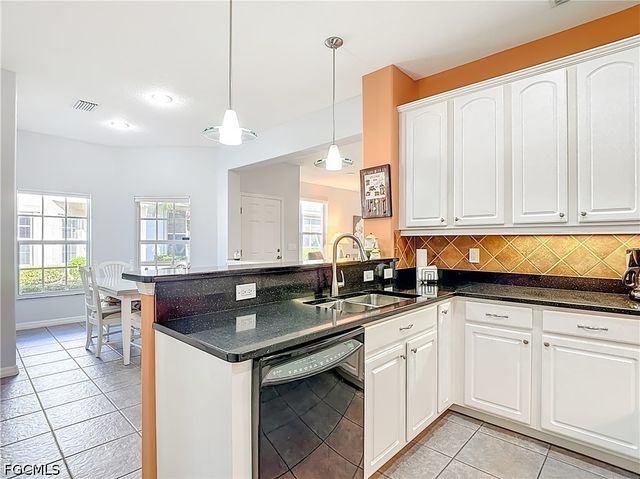 20940 Calle Cristal LN 1, North Fort Myers, FL 33917