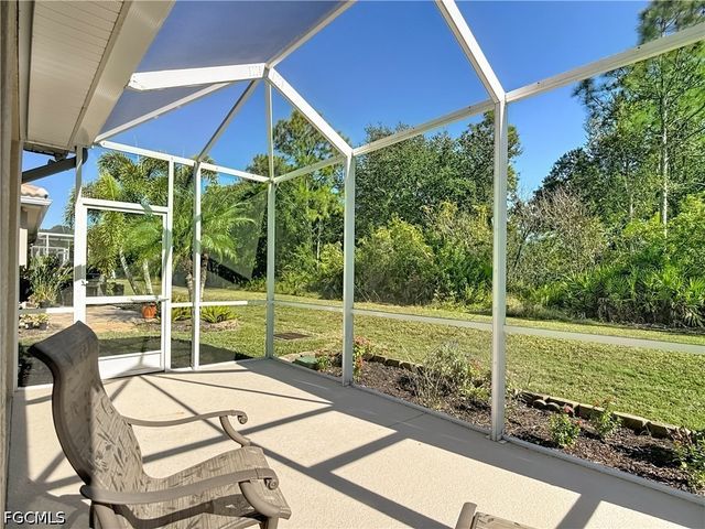 20940 Calle Cristal LN 1, North Fort Myers, FL 33917