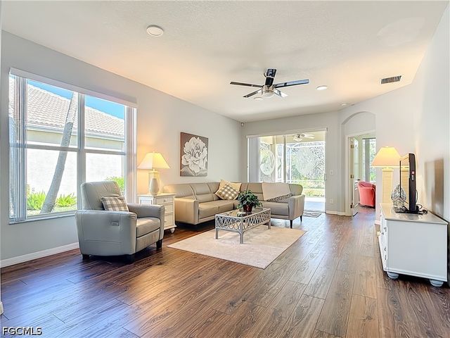 20940 Calle Cristal LN 1, North Fort Myers, FL 33917