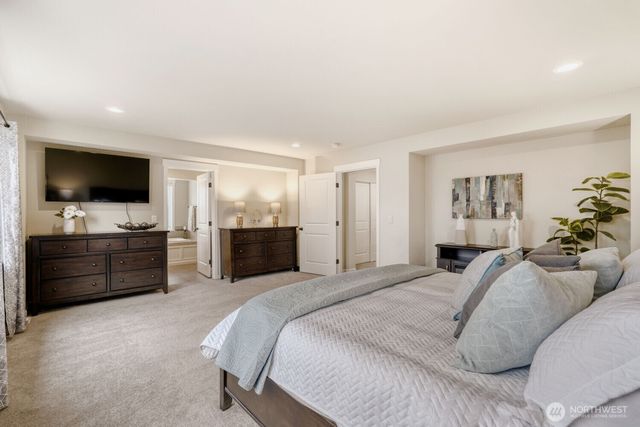 16208 SE 51st Place, Bellevue, WA 98006