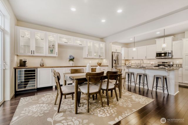 16208 SE 51st Place, Bellevue, WA 98006