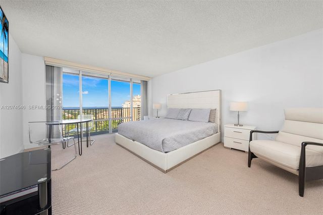 881 Ocean Drive 16F, Key Biscayne, FL 33149