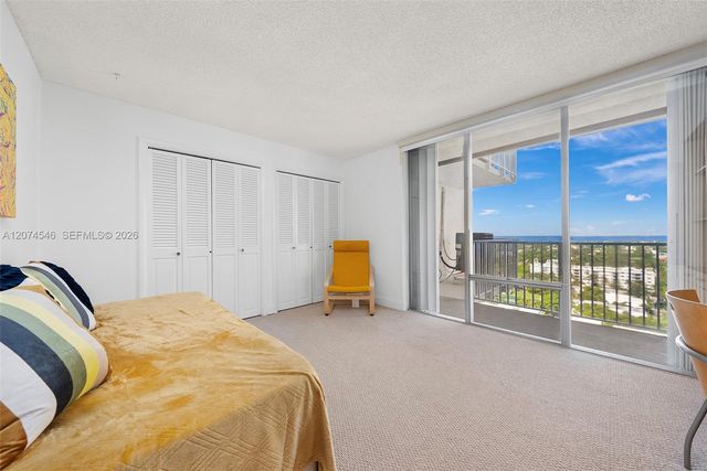 881 Ocean Drive 16F, Key Biscayne, FL 33149