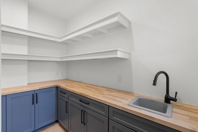 8480 Knotty Pine Lane, Texas Twp, MI 49009