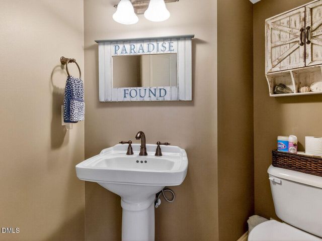 504 Chrismill Lane, Holly Springs, NC 27540