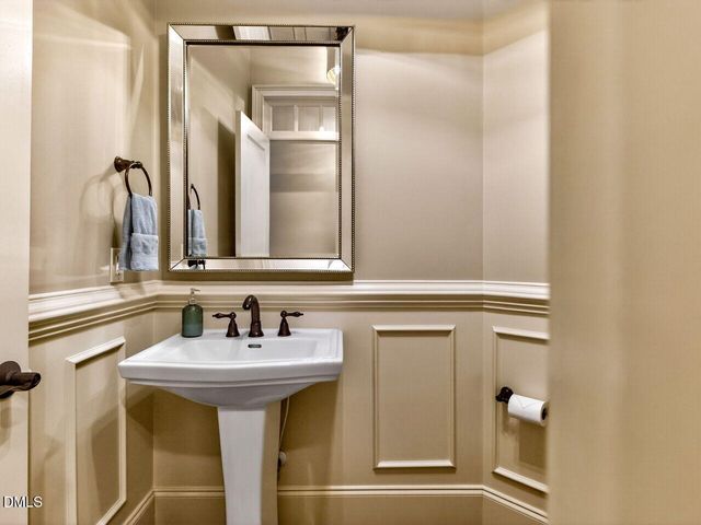 504 Chrismill Lane, Holly Springs, NC 27540