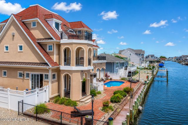 835 Anchor Drive, Forked River, NJ 08731