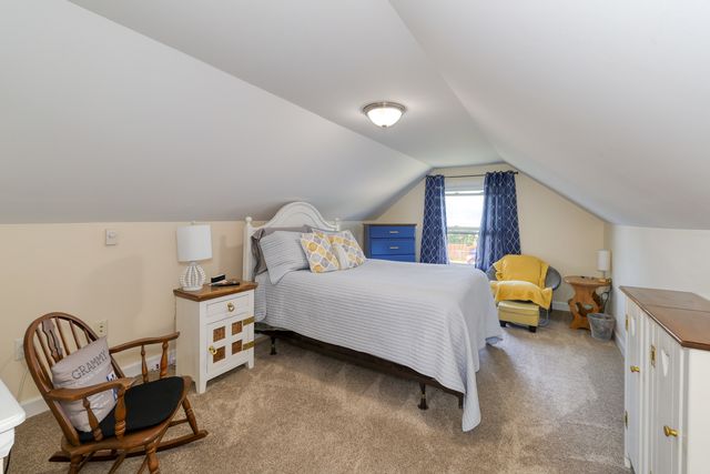 220 S First Street, Elburn, IL 60119