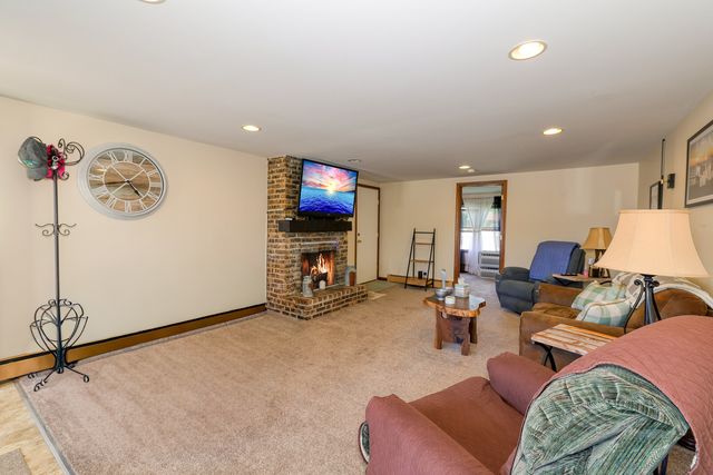 220 S First Street, Elburn, IL 60119
