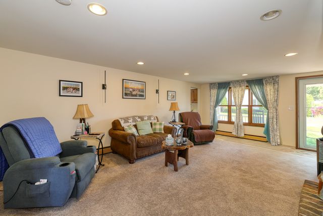 220 S First Street, Elburn, IL 60119