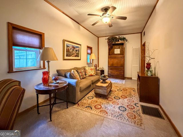 152 Canyon Pass, Cleveland, GA 30528
