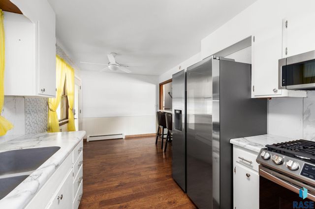 4004 S Marion Rd Road, Sioux Falls, SD 57106