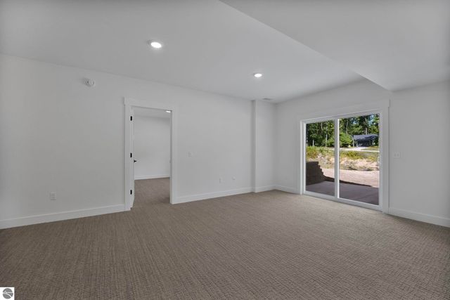 2266 Arbutus Ridge Drive, Traverse City, MI 49684