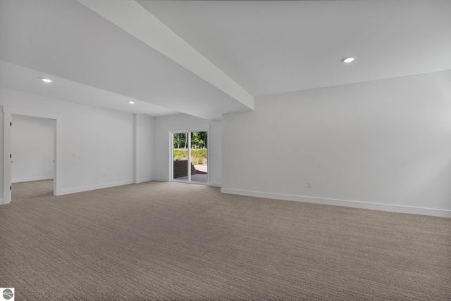 2266 Arbutus Ridge Drive, Traverse City, MI 49684