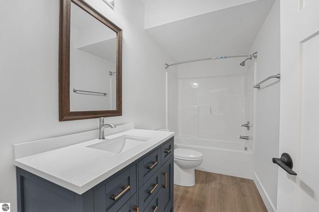 2266 Arbutus Ridge Drive, Traverse City, MI 49684