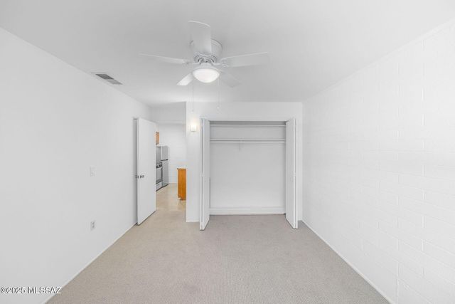 488 N Silverbell Road UNIT A, Tucson, AZ 85745