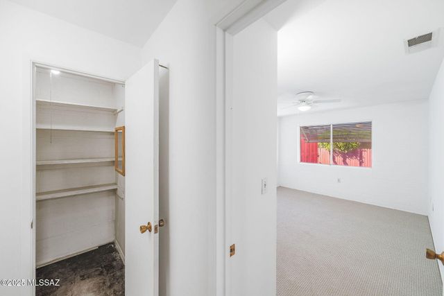 488 N Silverbell Road UNIT A, Tucson, AZ 85745