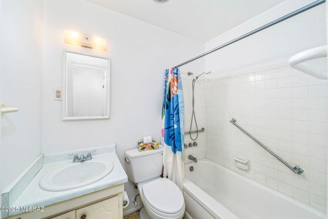 488 N Silverbell Road UNIT A, Tucson, AZ 85745