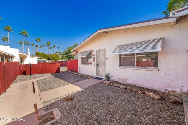 488 N Silverbell Road UNIT A, Tucson, AZ 85745