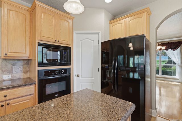 26147 Wood Chuck, San Antonio, TX 78260