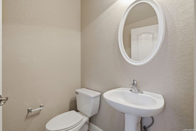 26147 Wood Chuck, San Antonio, TX 78260