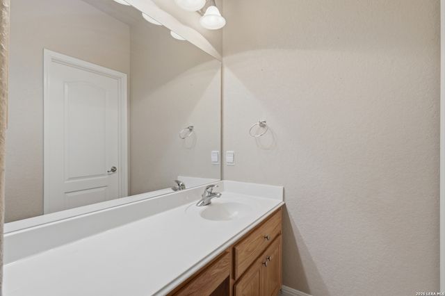 26147 Wood Chuck, San Antonio, TX 78260