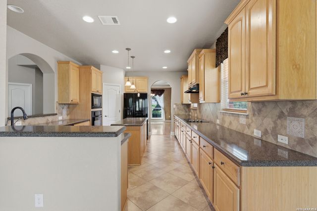 26147 Wood Chuck, San Antonio, TX 78260