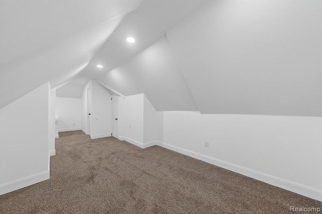 16873 Mansfield Street, Detroit, MI 48235