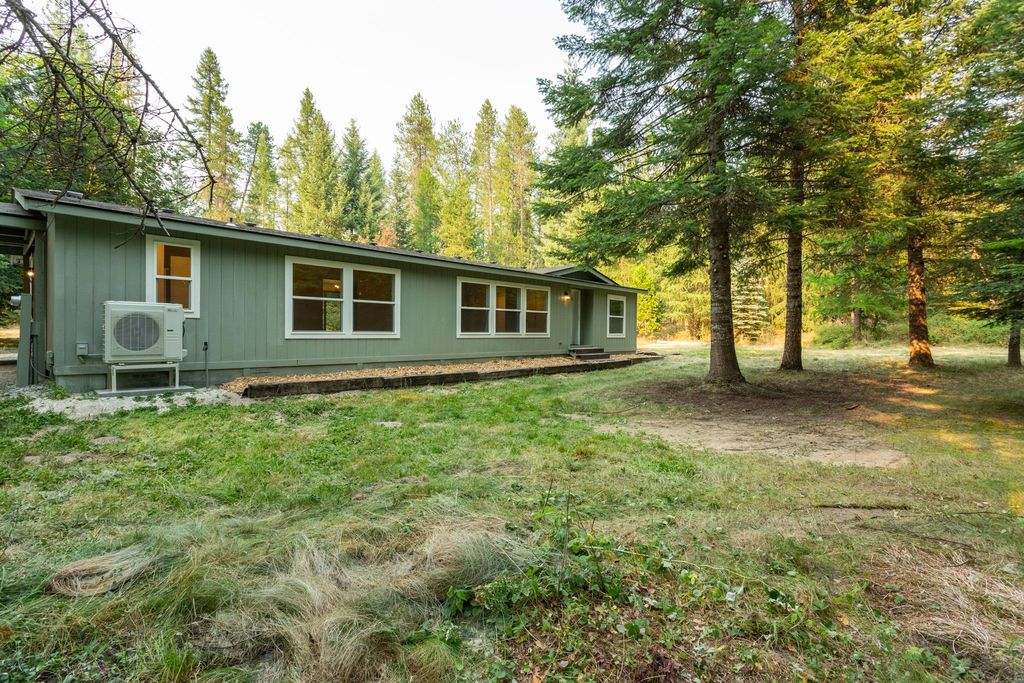 4631 C/D N Swenson Rd, Clayton, WA 99110 photo 5