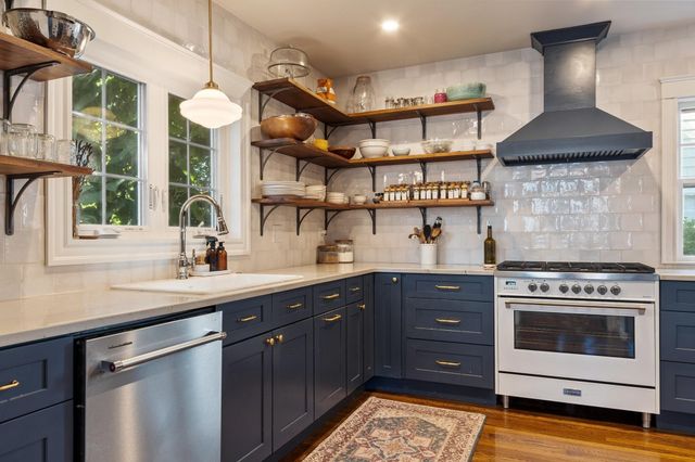 4 Stone Avenue, Stoneham, MA 02180